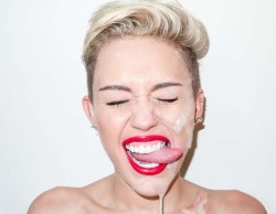 Miley Cyrus Fake Pics