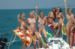 Naked Boat Party Girls